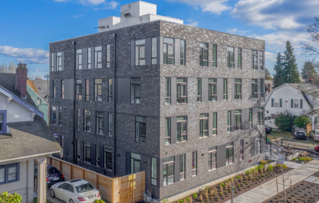 Studio, 1 bath, 246 sqft, $1,502, Unit Unit 310