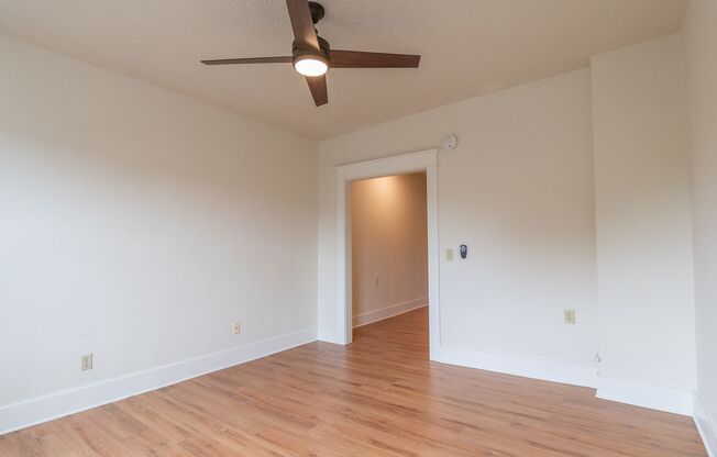 6020 Glisan Apartments