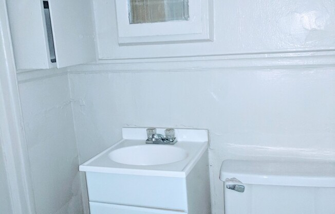 1 bed, 1 bath, $1,195, Unit Apt. 07