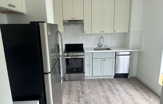 1 bed, 1 bath, $3,295, Unit 3
