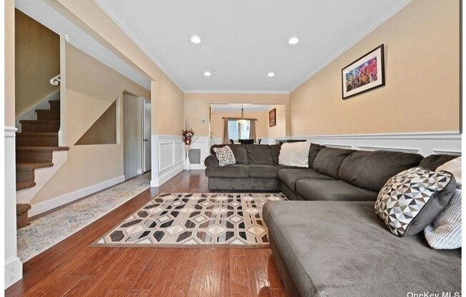426 N CORONA AVE