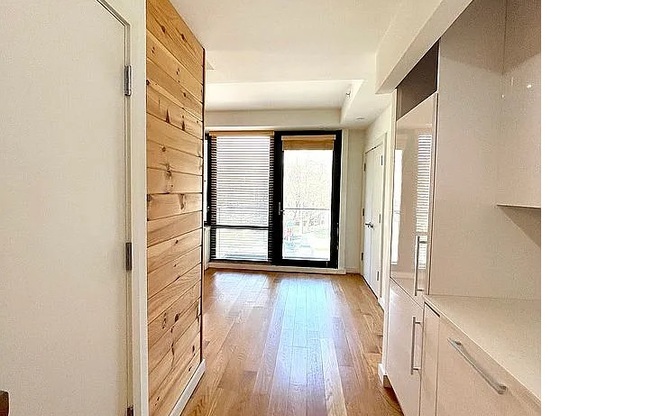 48 E 132 ST