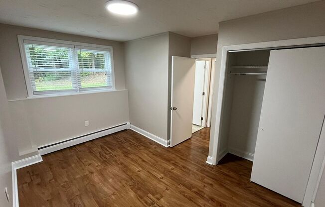 2 beds, 1 bath, $1,925, Unit 99-C