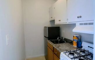 Studio, 1 bath, 280 sqft, $1,350, Unit 104
