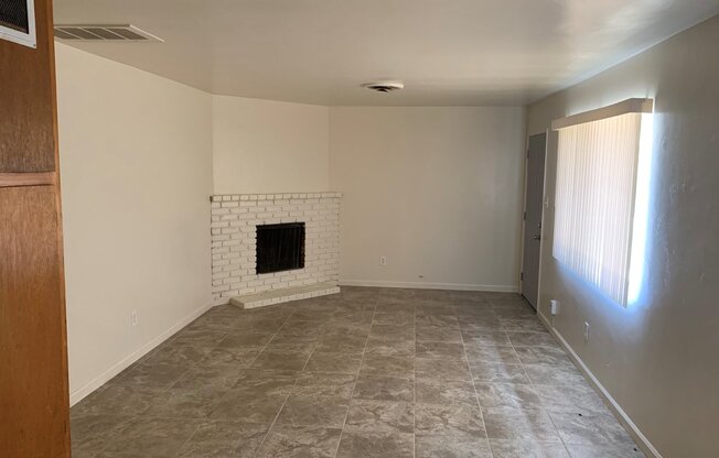 2 beds, 1 bath, $1,025