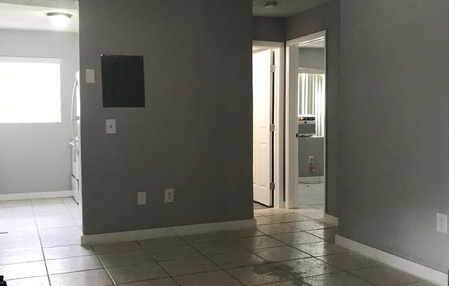 2 beds, 1 bath, 750 sqft, $1,800, Unit 5250-3