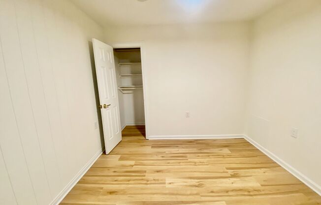 2 beds, 1 bath, $1,300