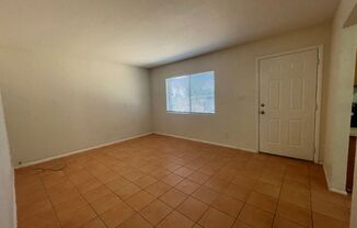 2 beds, 1 bath, 555 sqft, $1,375, Unit Unit #2