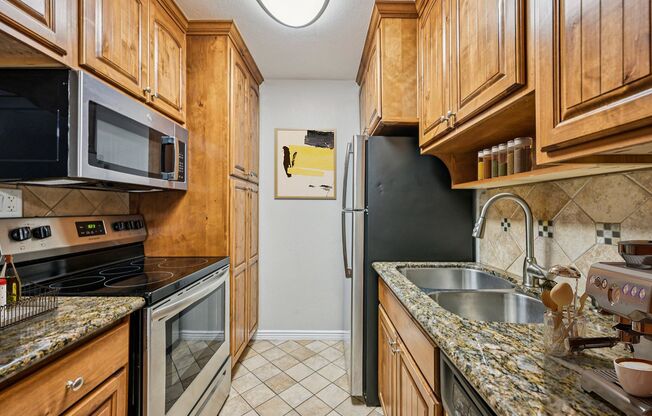 1 bed, 1 bath, 710 sqft, $1,099, Unit 2112