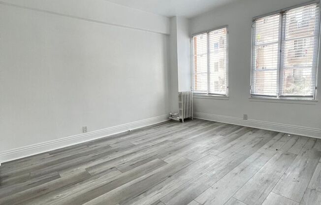 Studio, 1 bath, 300 sqft, $1,325, Unit 601