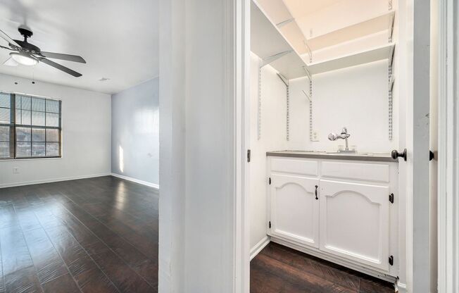 7105 Orchard