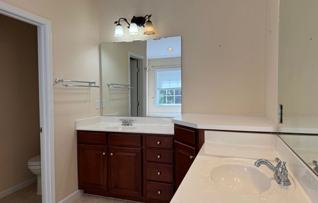 3 Bedroom Townhome in Wakefield
