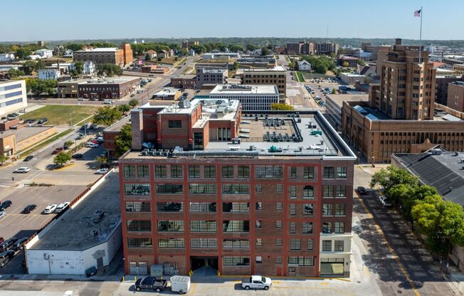 Benson Lofts - Live the Lifestyle you have been dreaming of in our Luxury 1 & 2 Bedrooms