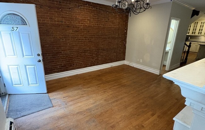 32 WARWICK ST PATH