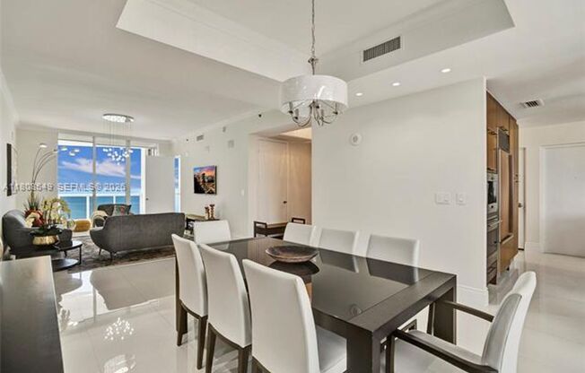 3 beds, 3.5 baths, $12,050, Unit # 1604