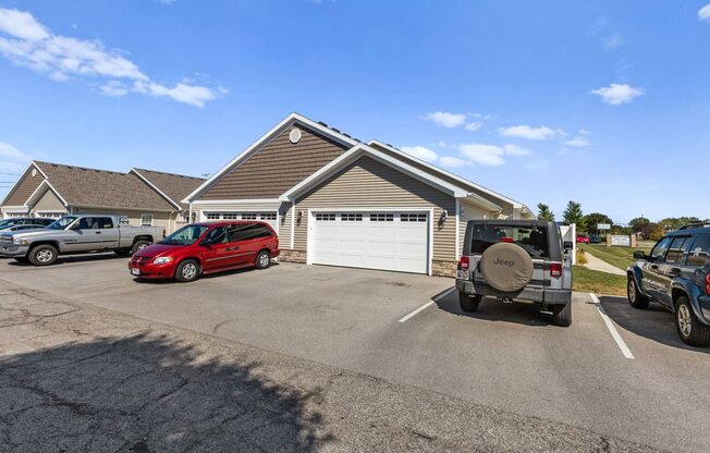 Trailwind Village