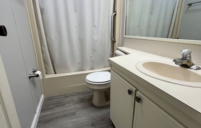 2 beds, 2 baths, $2,000