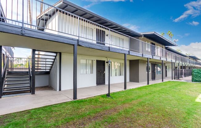 1 bed, 1 bath, 635 sqft, $1,200, Unit 24