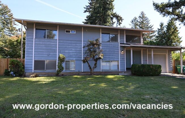 $2,695.00 - NE 164th Ave - Gresham 4 bedroom home with attached single car garage