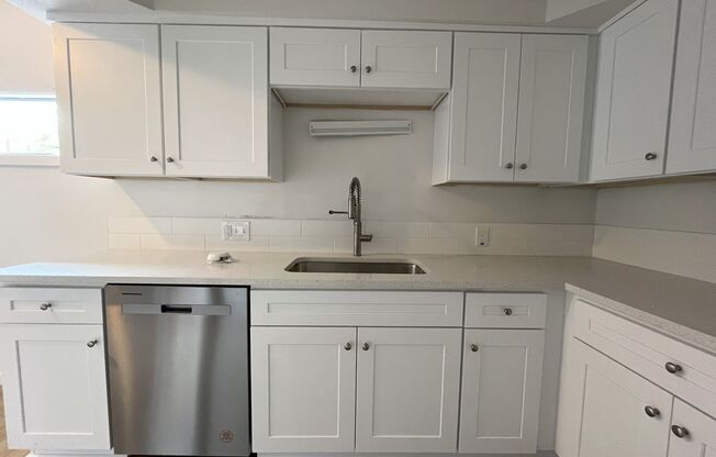 Renovated 3-Bedroom Home with Modern Kitchen & Expansive Primary Suite