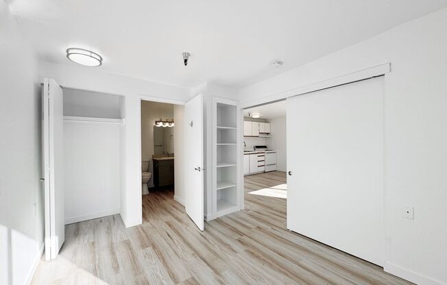 1 bed, 1 bath, 480 sqft, $1,350, Unit 405