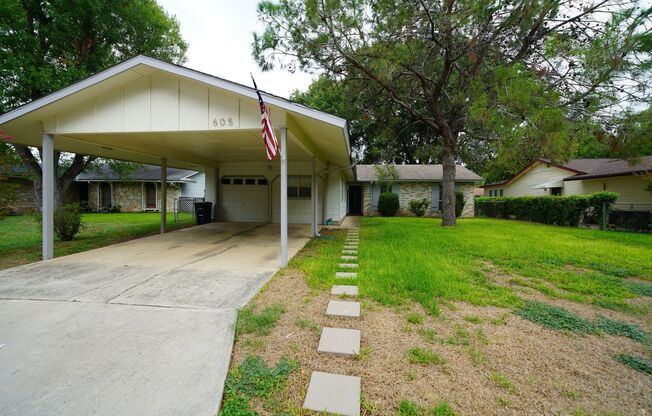 Updated home in established Schertz Neighborhood. Realtor Commission: $500