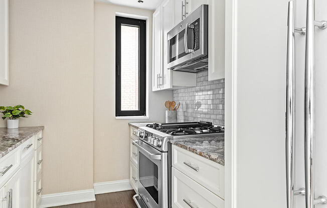 350 E 72 ST