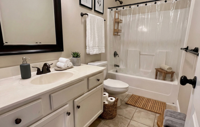 3 beds, 2 baths, 1,500 sqft, $2,200, Unit 430SMA8
