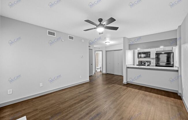 1 bed, 1 bath, $880, Unit # 116