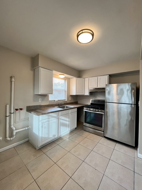 1407 S MADISON AVE