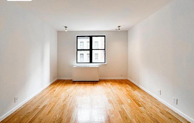 Studio, 1 bath, 350 sqft, $2,995, Unit 2C