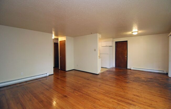 Cute and Ideal 3 Bedroom Ranch Style House on Corner Lot in NoPo