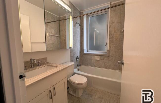 3 beds, 2.5 baths, $8,850, Unit 19