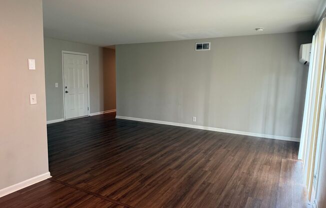 2 beds, 1 bath, 1,000 sqft, $1,195, Unit A8