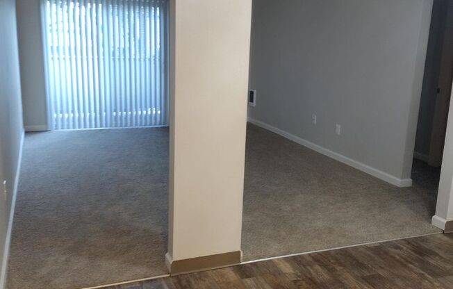 3 beds, 1 bath, 943 sqft, $1,675, Unit 086