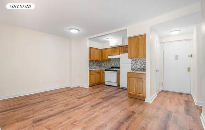 1 bed, 1 bath, 750 sqft, $2,400, Unit 1F