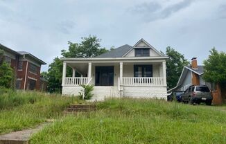 Three bedroom two bath house ready for a new resident