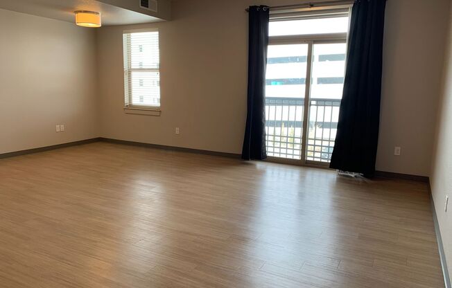 1 bed, 1.5 baths, 1,316 sqft, $1,760, Unit 312