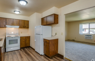 2 beds, 1 bath, 845 sqft, $869.99, Unit 1774-B5