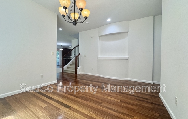7182 NE ROCKRIDGE PL
