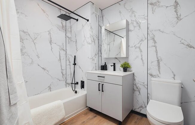 2 beds, 1 bath, $4,975, Unit 515