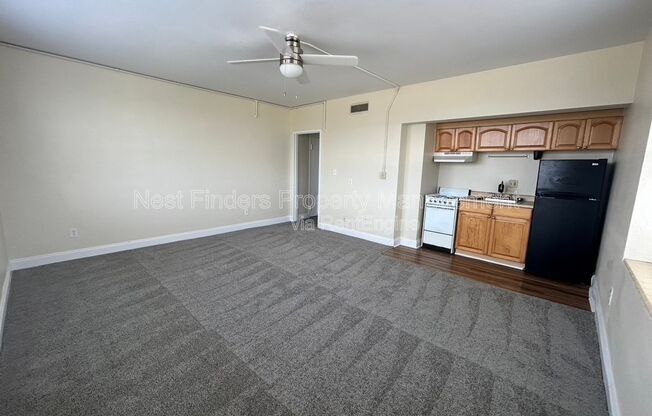 Studio, 1 bath, 425 sqft, $850, Unit 1412
