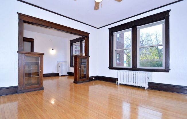 1 bed, 1 bath, 410 sqft, $975, Unit 5 - 130 - 4
