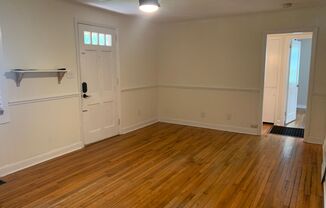 2 beds, 1 bath, $1,395