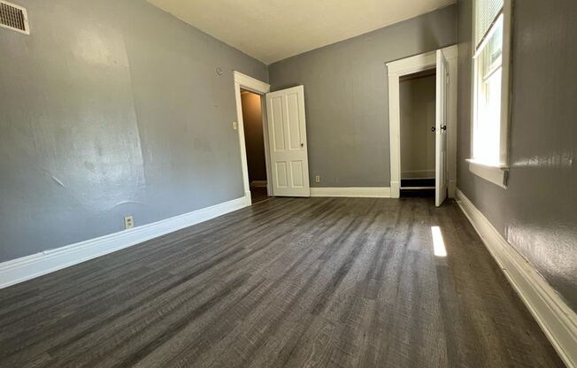 1 bed, 1 bath, 700 sqft, $900, Unit 5