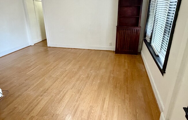 1 bed, 1 bath, 586 sqft, $2,150, Unit 4