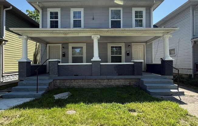 Newly Renovated 3BR/1BA Townhome near Downtown Indy