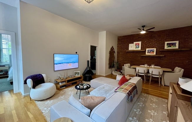 19 FAYETTE ST