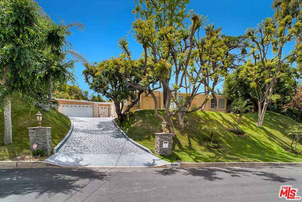 3835 SAPPHIRE DR