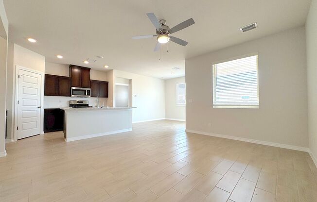 Northeast El Paso 4 Bed in Campo Del Sol Neighborhood!